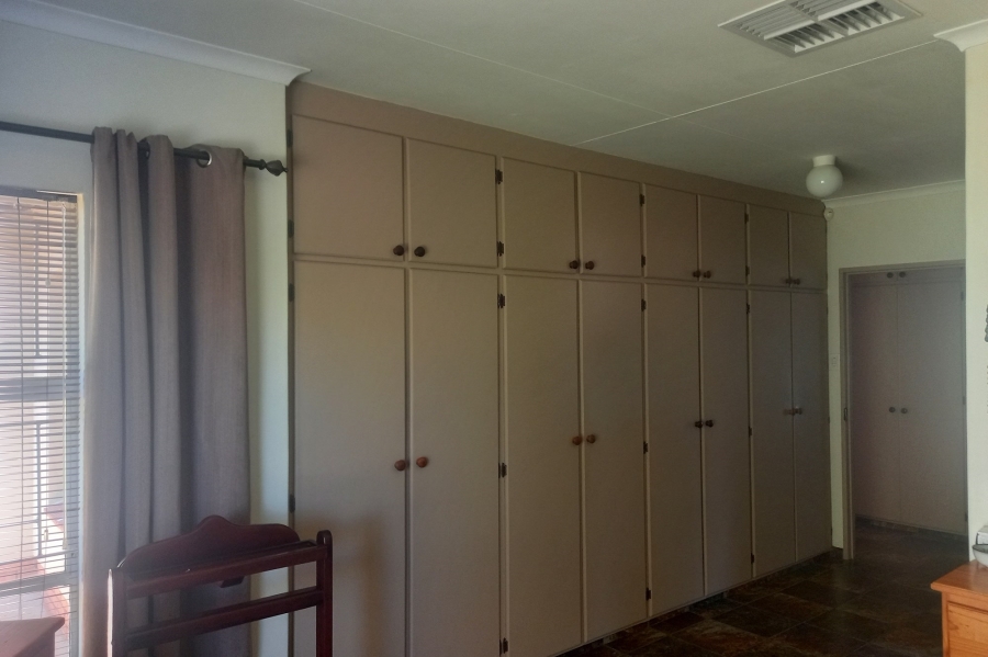 3 Bedroom Property for Sale in Roylglen Gardens Northern Cape